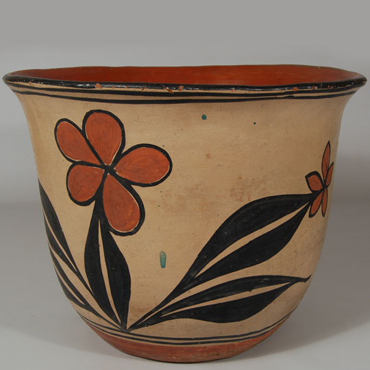 Kewa (Santo Domingo) Pueblo Pottery - C3752.68